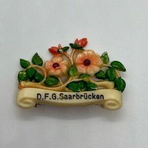 Vtg 1950s Celulloid D.F.G.Saarbrücken 3D Souvenir Brooch Pin 1.4” x .5”